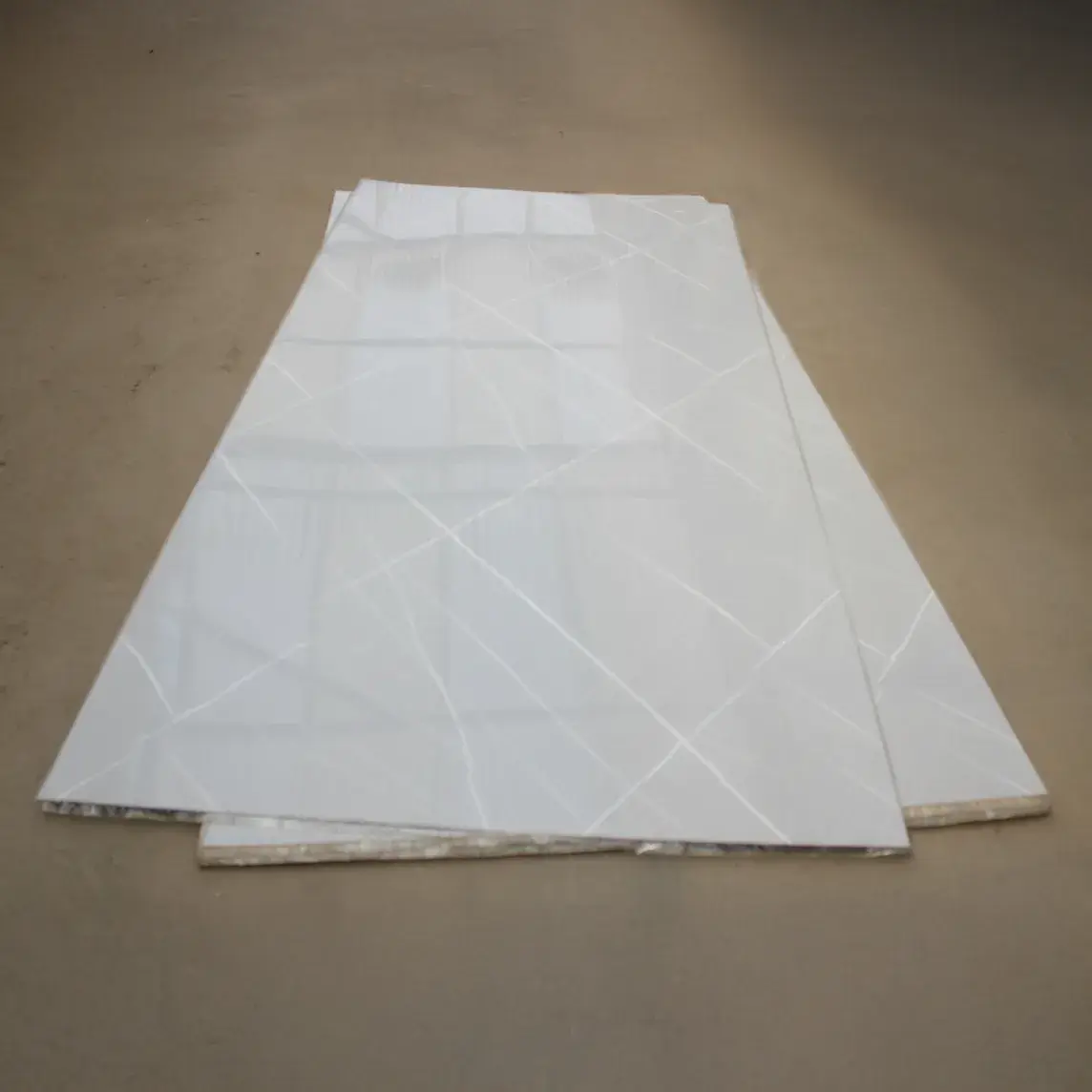 Panel Mármol Gris con Rayas